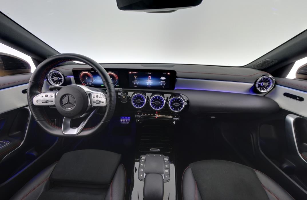 MERCEDES-BENZ CLA 2023