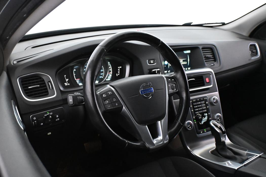 VOLVO V60 Cross Country 2016