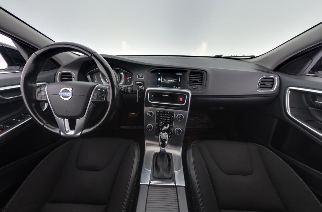 VOLVO V60 Cross Country 2016