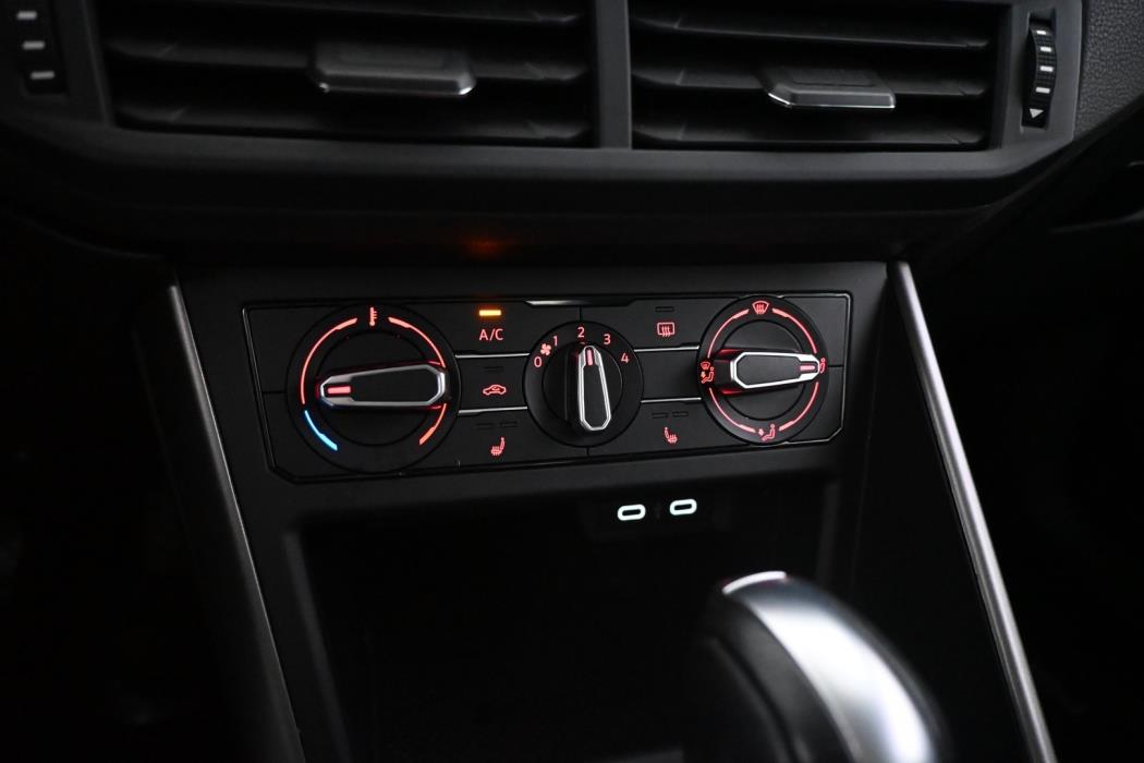 VOLKSWAGEN Polo 2021