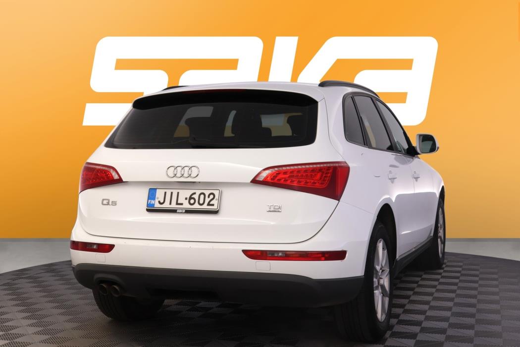 AUDI Q5 2011