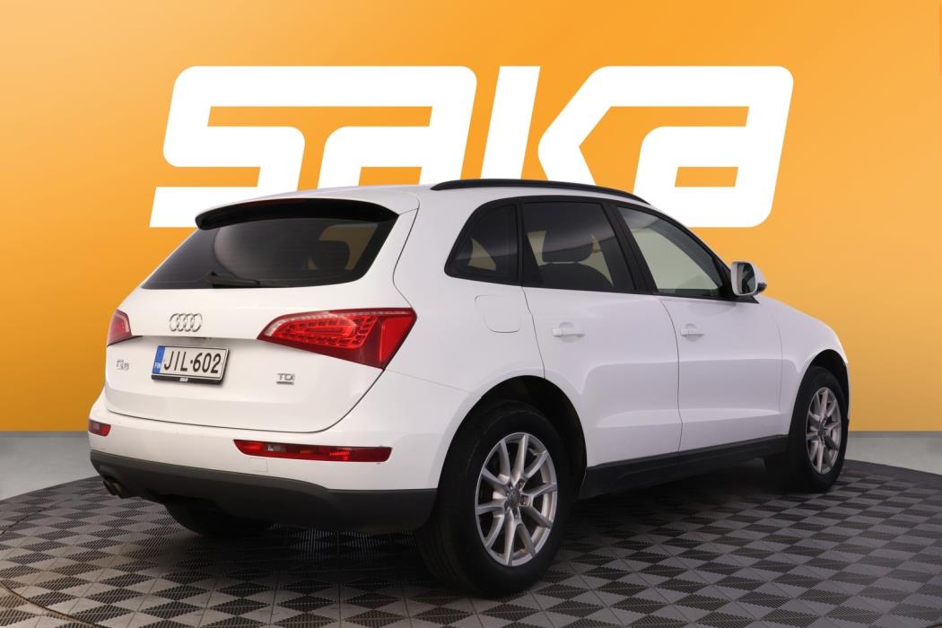 AUDI Q5 2011
