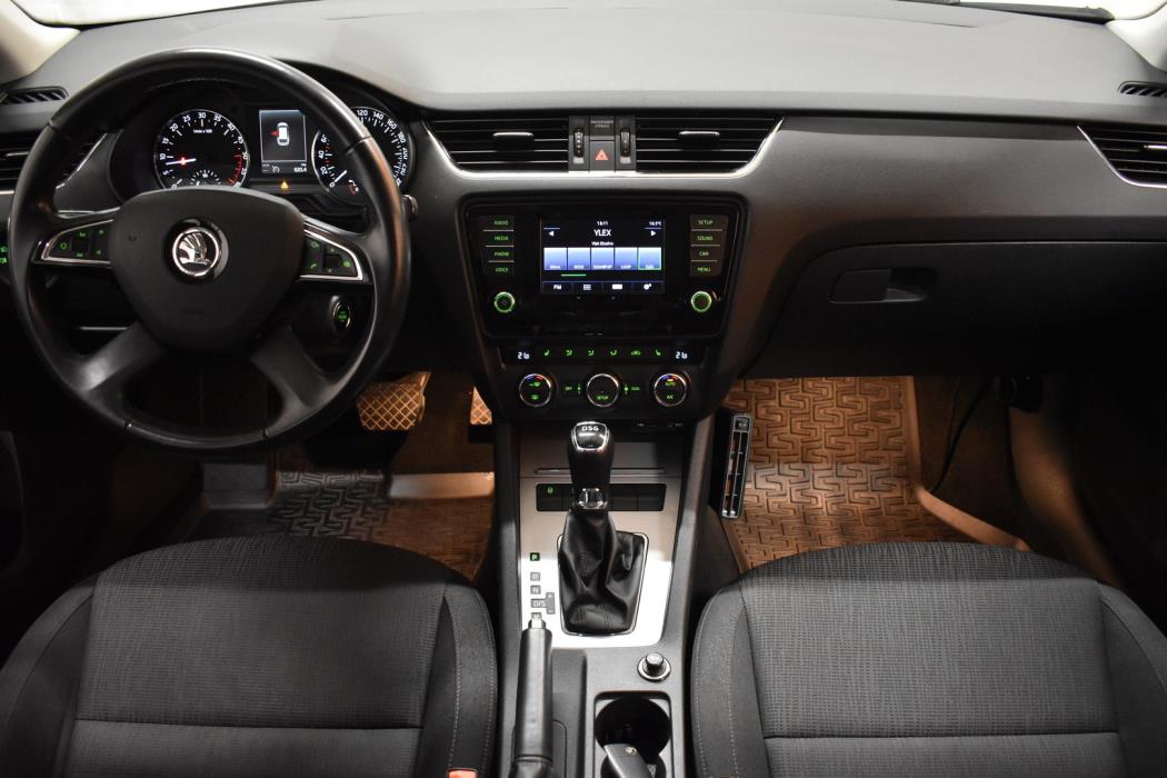 SKODA Octavia 2014