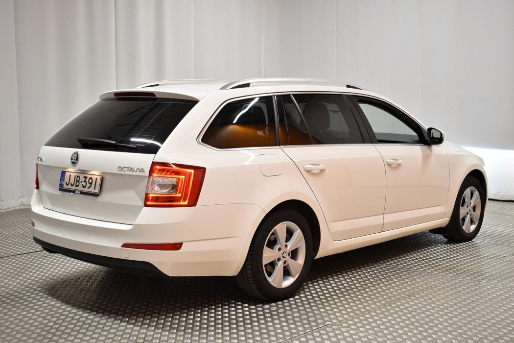 SKODA Octavia 2014