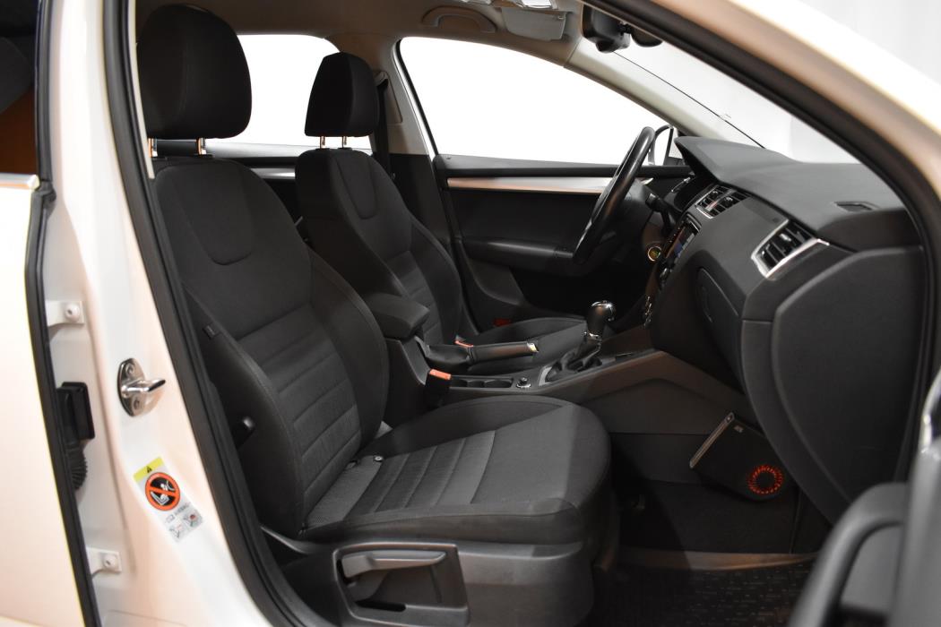 SKODA Octavia 2014