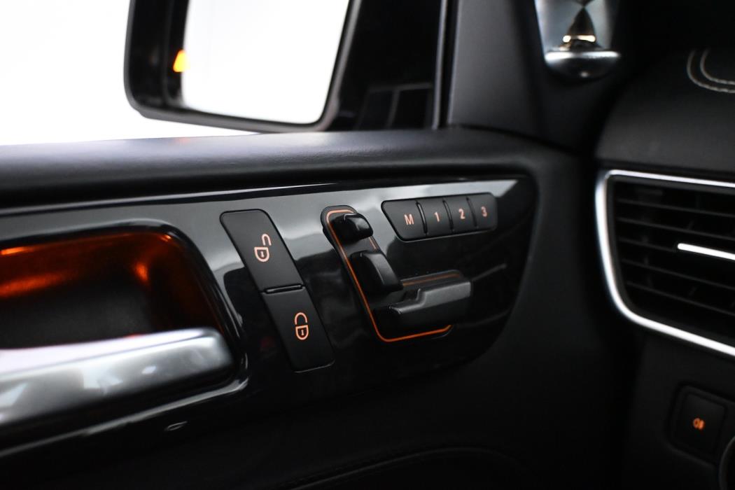 MERCEDES-BENZ GL 2014