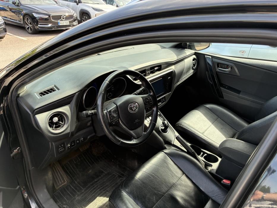 TOYOTA Auris 2019