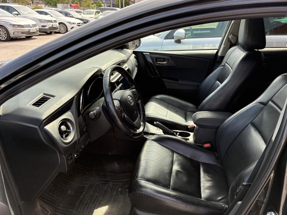 TOYOTA Auris 2019
