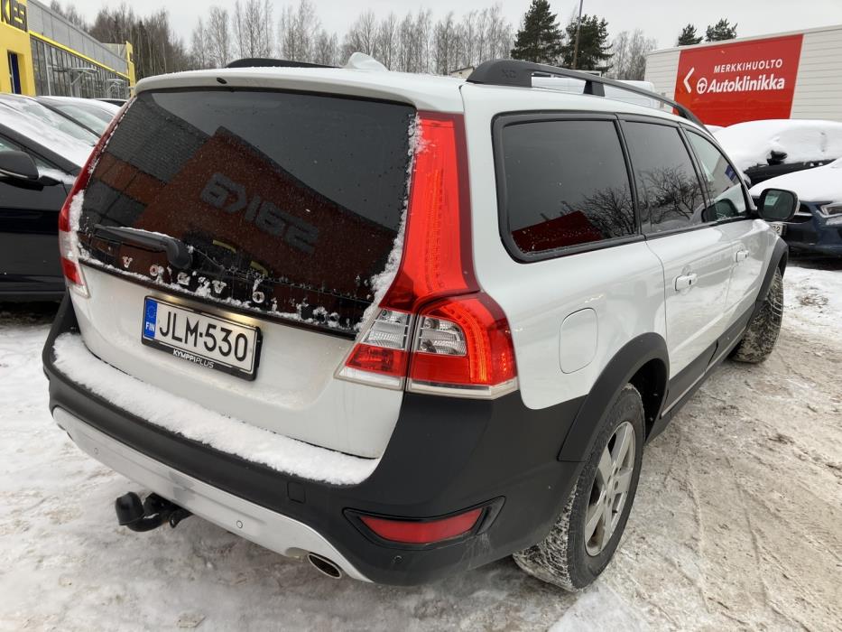 VOLVO XC70 2015