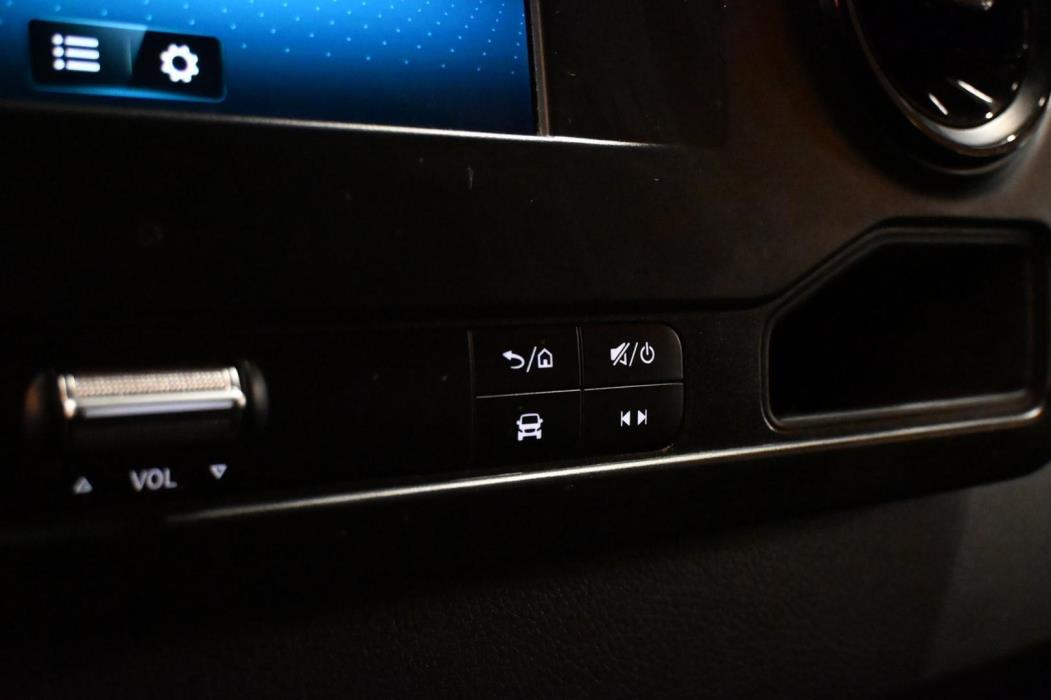 MERCEDES-BENZ Sprinter 2019