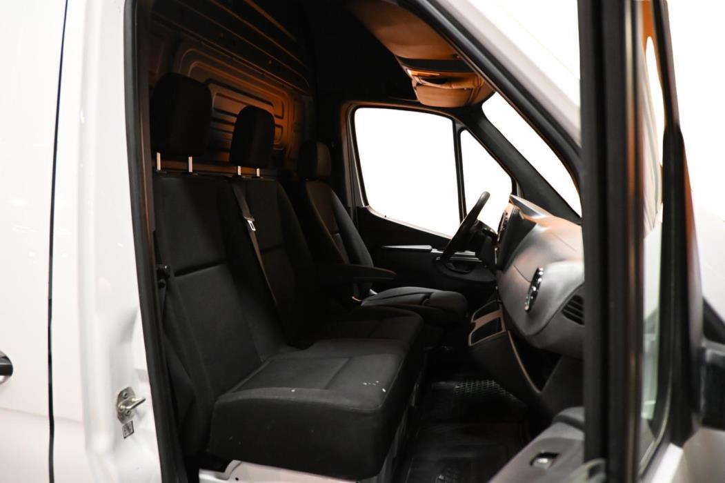 MERCEDES-BENZ Sprinter 2019