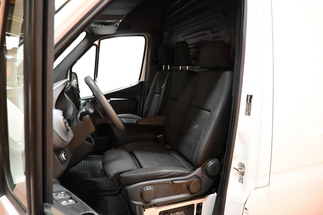 MERCEDES-BENZ Sprinter 2019