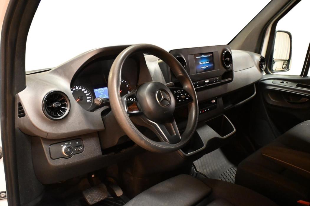 MERCEDES-BENZ Sprinter 2019