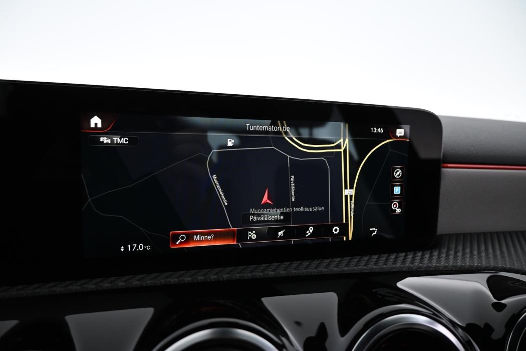 MERCEDES-BENZ A 2021