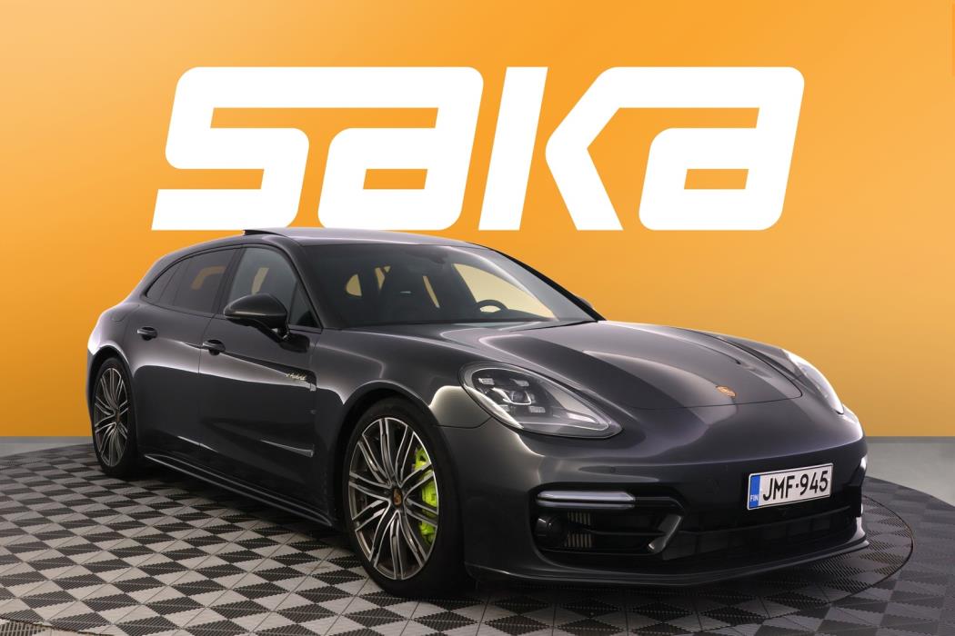 PORSCHE Panamera 2018