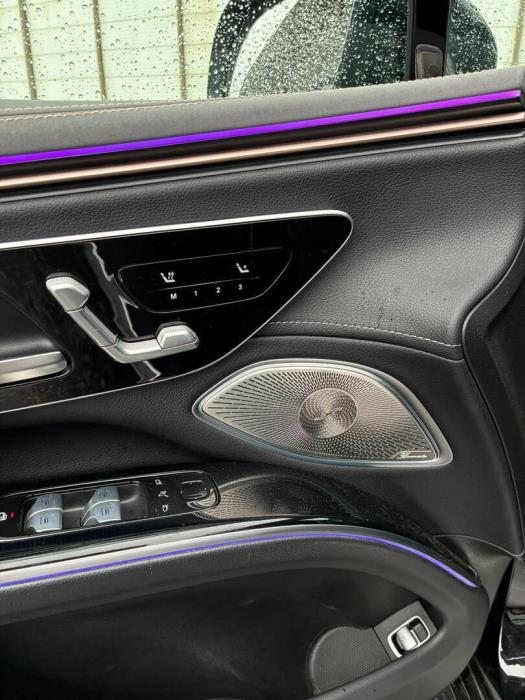 MERCEDES-BENZ EQS SUV 2023