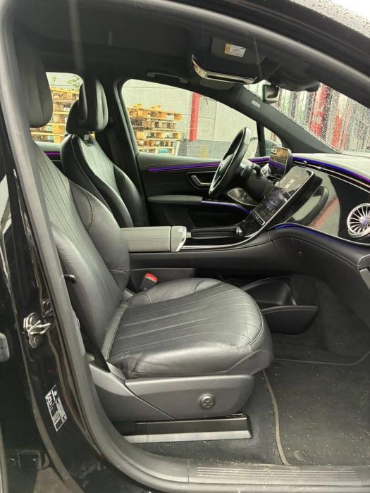 MERCEDES-BENZ EQS SUV 2023