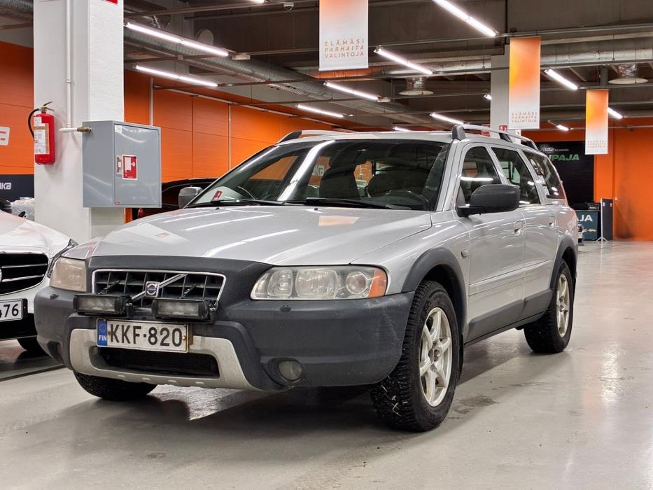 VOLVO XC70 2005