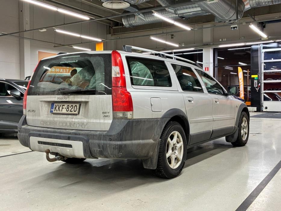 VOLVO XC70 2005