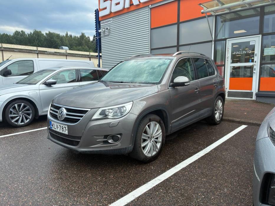 VOLKSWAGEN Tiguan 2010