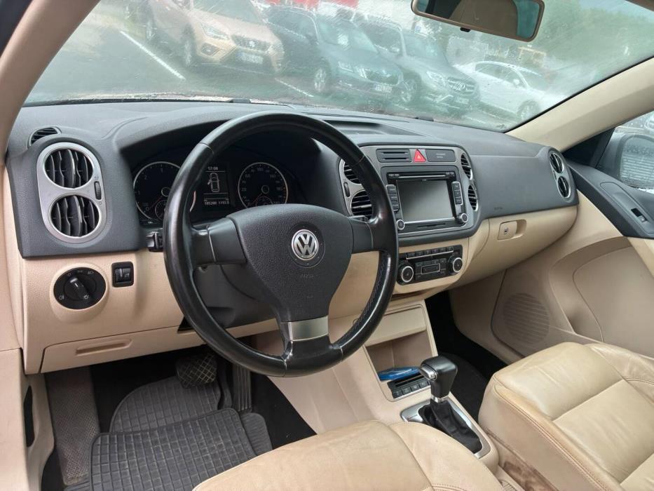VOLKSWAGEN Tiguan 2010