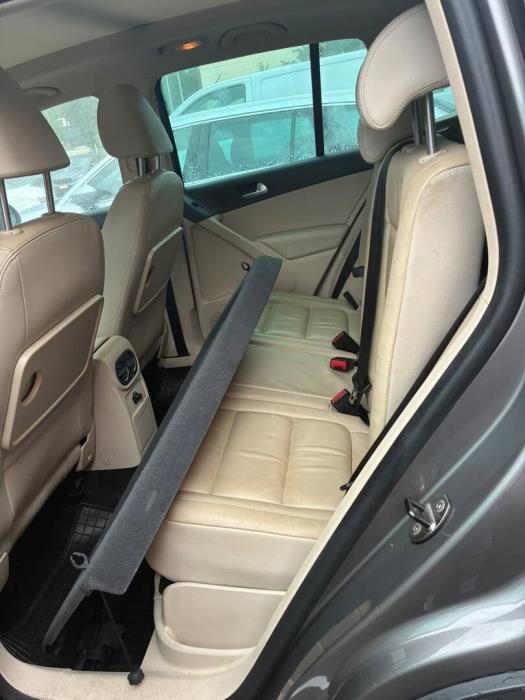 VOLKSWAGEN Tiguan 2010