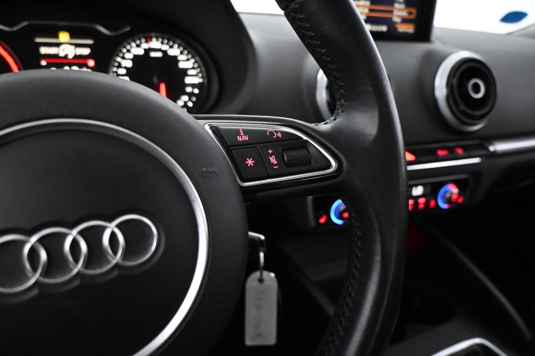 AUDI A3 2015