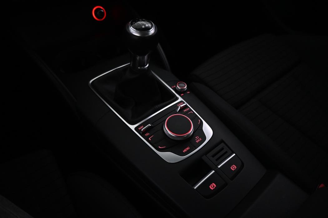 AUDI A3 2015