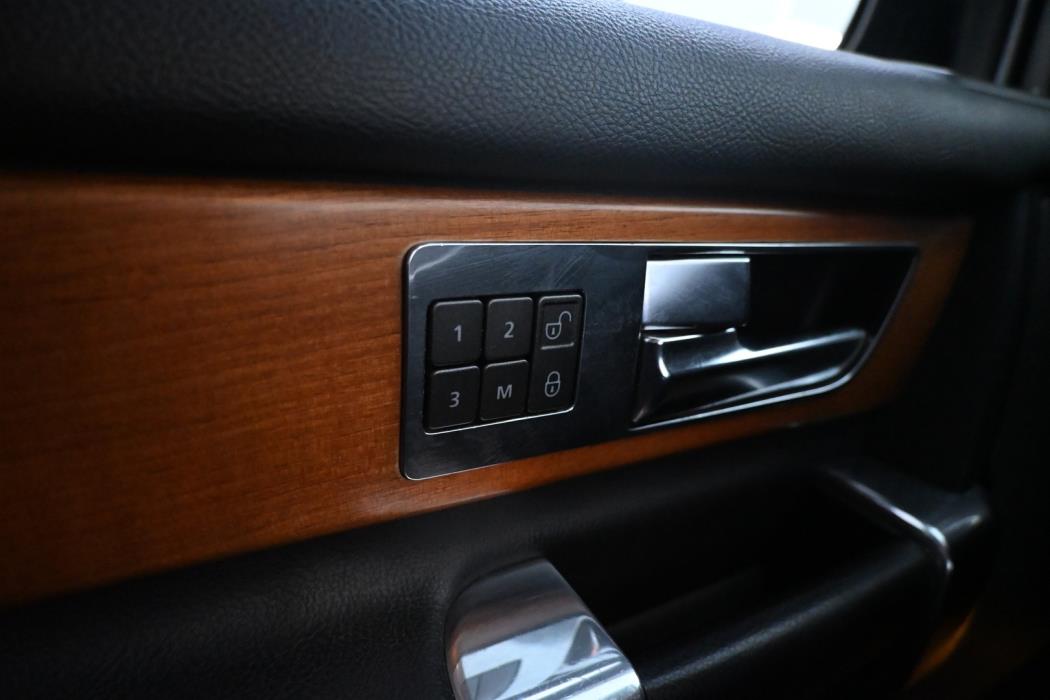 LAND ROVER Discovery 2013