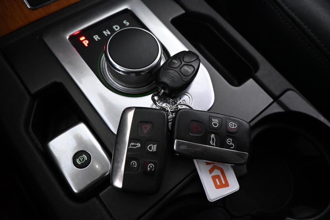 LAND ROVER Discovery 2013