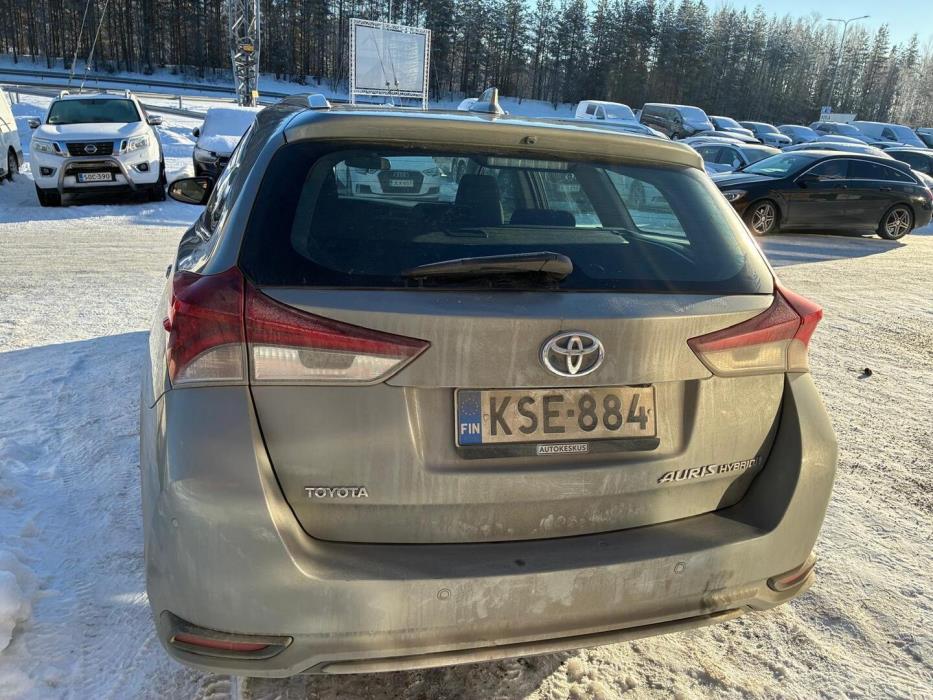TOYOTA Auris 2016