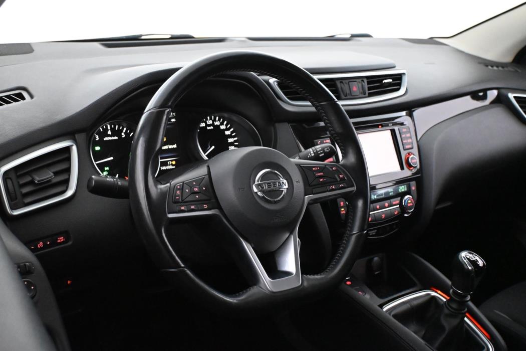 NISSAN Qashqai 2018