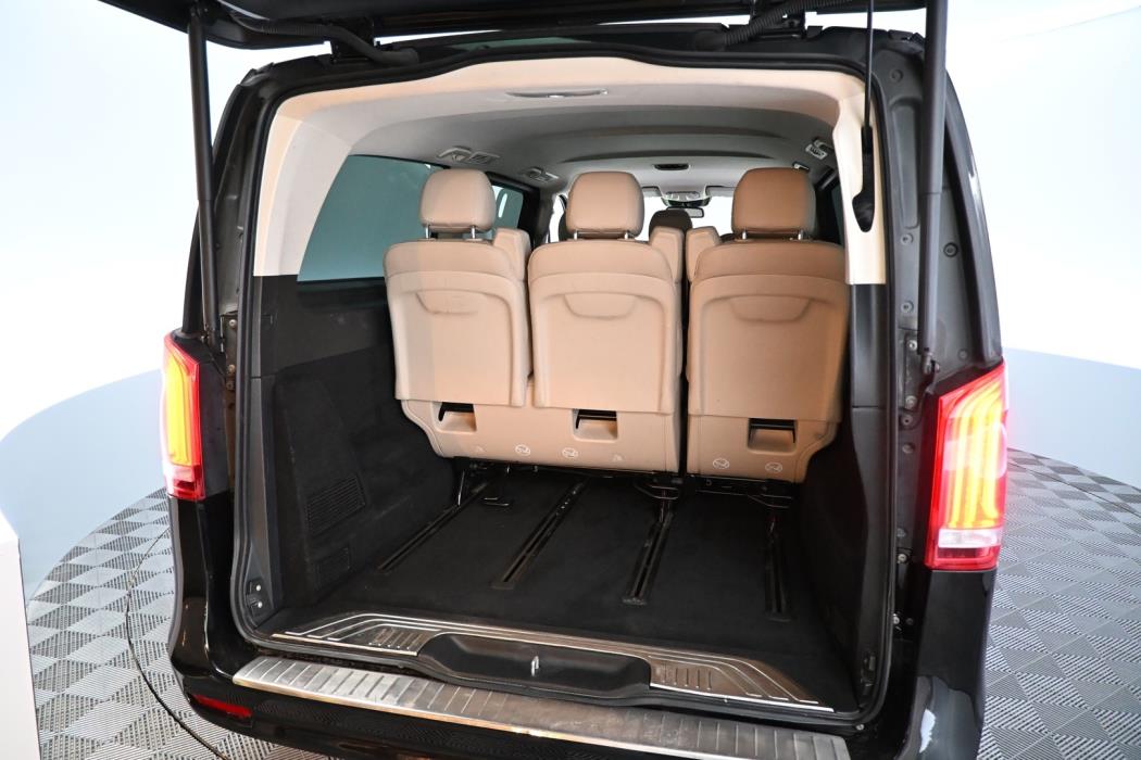 MERCEDES-BENZ V 2022