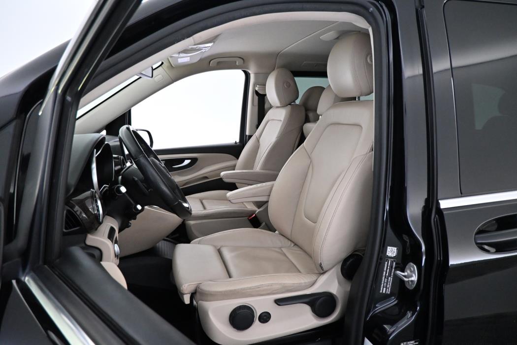 MERCEDES-BENZ V 2022