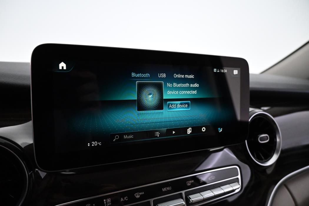 MERCEDES-BENZ V 2022