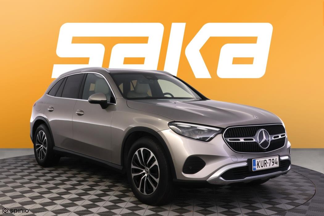 MERCEDES-BENZ GLC 2023