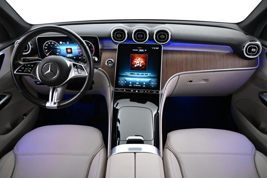 MERCEDES-BENZ GLC 2023