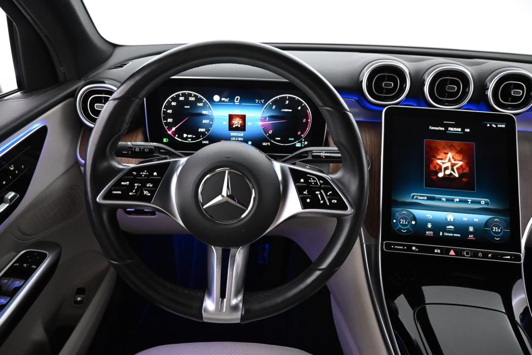 MERCEDES-BENZ GLC 2023