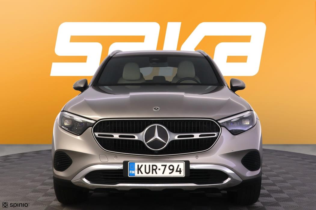 MERCEDES-BENZ GLC 2023