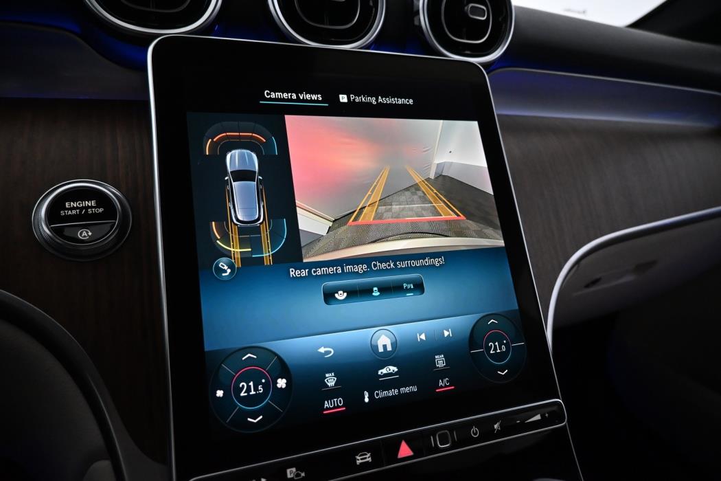 MERCEDES-BENZ GLC 2023