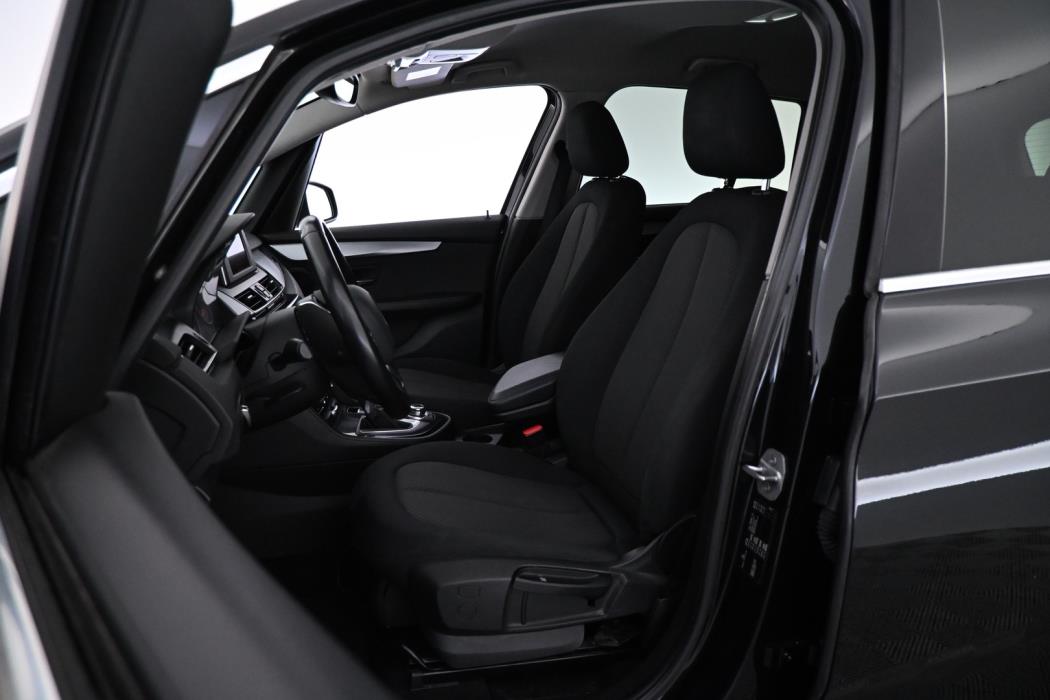 BMW 218 2016