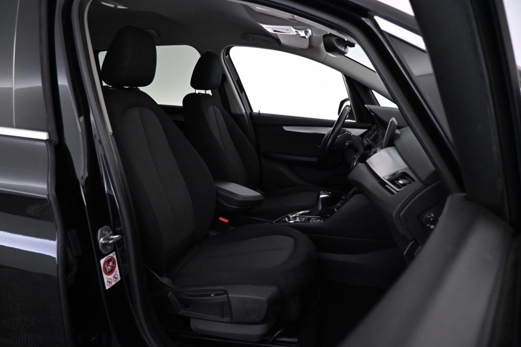 BMW 218 2016