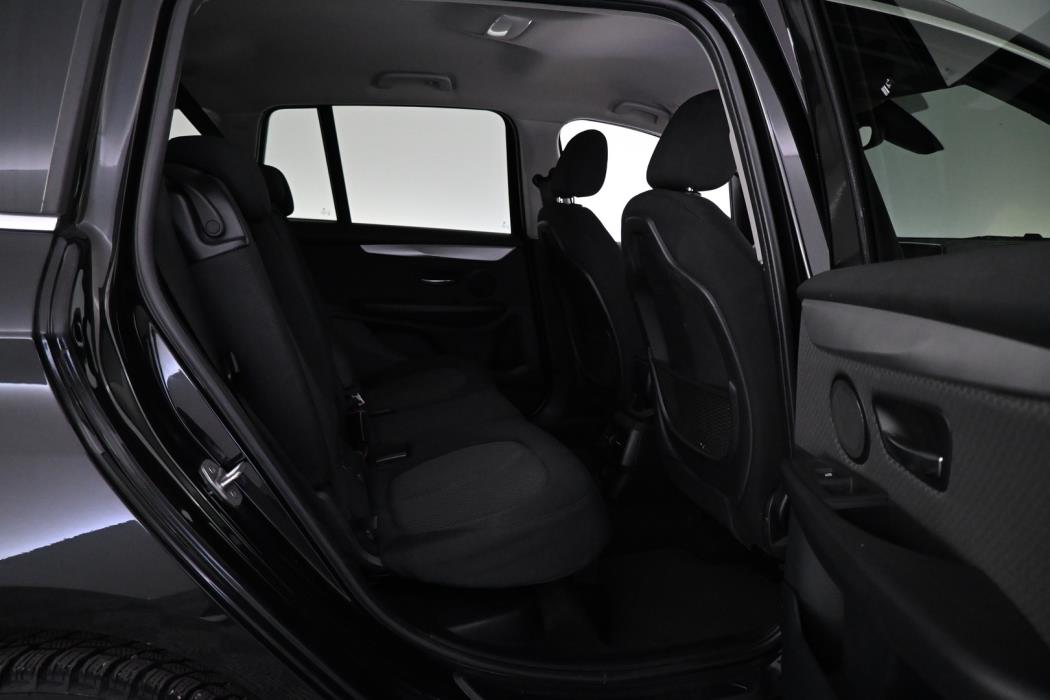 BMW 218 2016