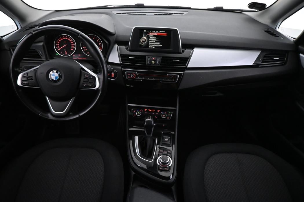 BMW 218 2016