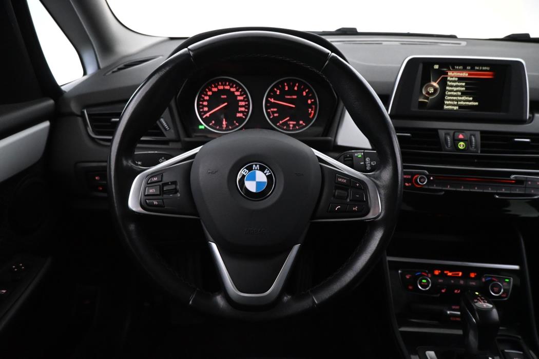 BMW 218 2016