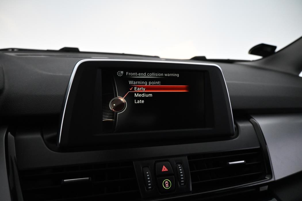 BMW 218 2016