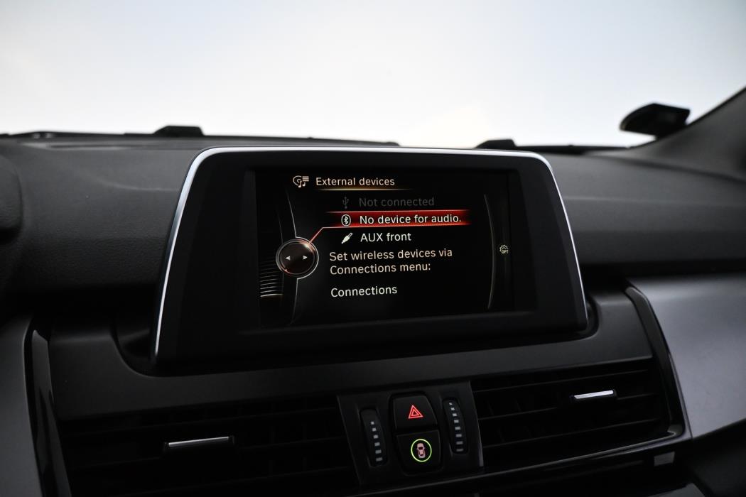 BMW 218 2016