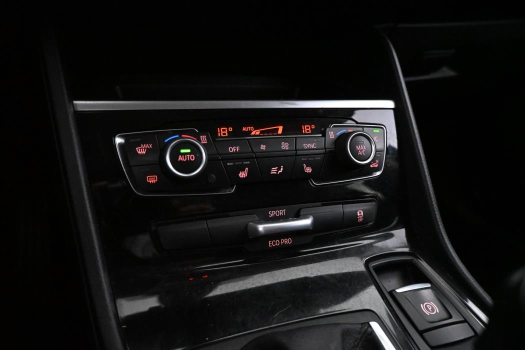 BMW 218 2016