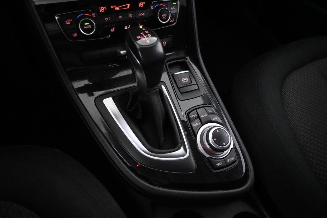 BMW 218 2016