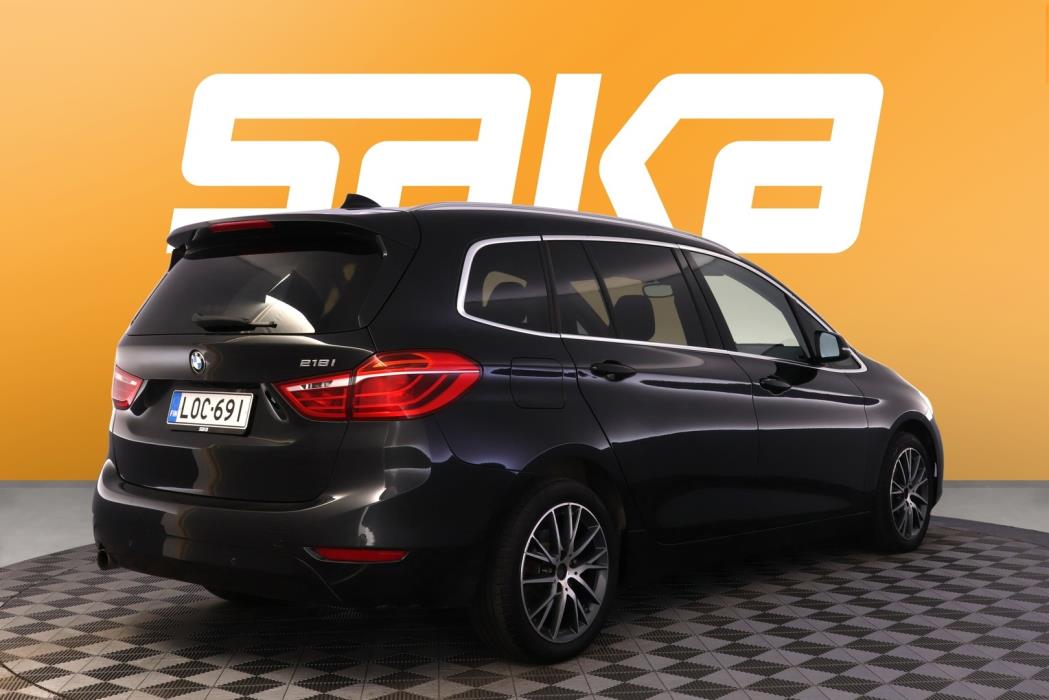 BMW 218 2016